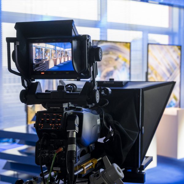 TV 2 800x800